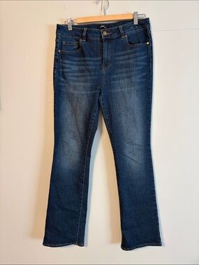 d. jeans Women's Dark Wash Bootcut Jeans. Size 10. Cotton/poly/ rayon/spandex.